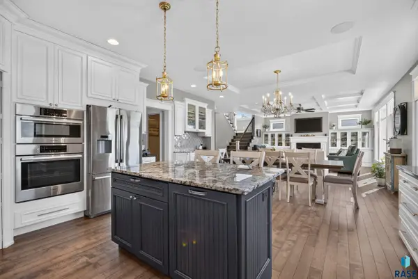 8324 E Water Wood St, Sioux Falls, SD 57110