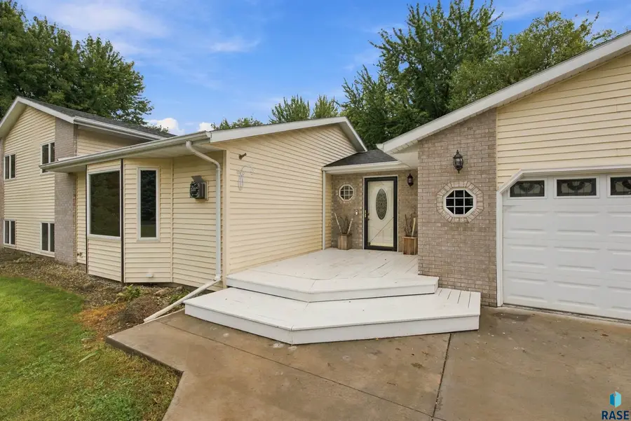 27091 Mariah Pl, Harrisburg, SD 57032 - #3
