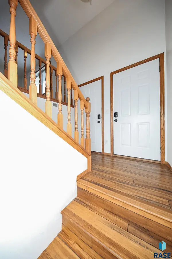 3901 N Briggs Cir, Sioux Falls, SD 57107