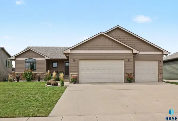 405 Shebal Ave, Harrisburg, SD 57032