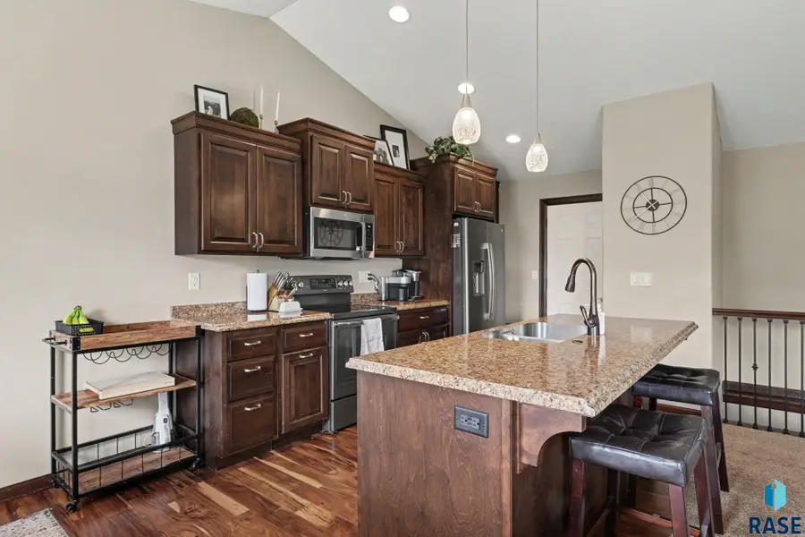405 Shebal Ave, Harrisburg, SD 57032 - #2