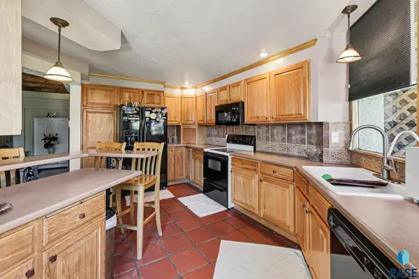 3913 N Longview Ave, Sioux Falls, SD 57107