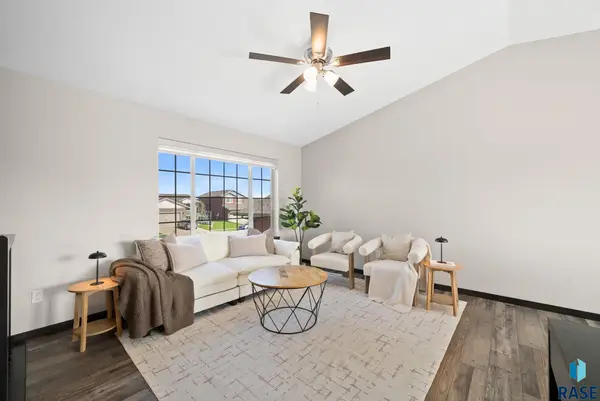 9425 W Liam St, Sioux Falls, SD 57106