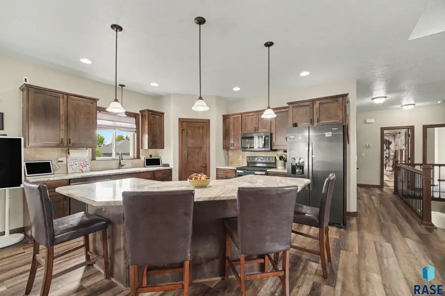 8209 E Willow Leaf St, Sioux Falls, SD 57110 - #3