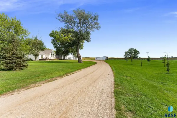 27534 464th Ave, Lennox, SD 57039