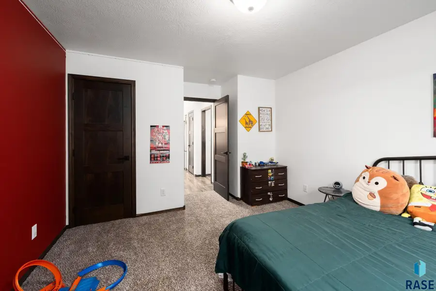 710 Prairieside Trl, Harrisburg, SD 57032 - #2