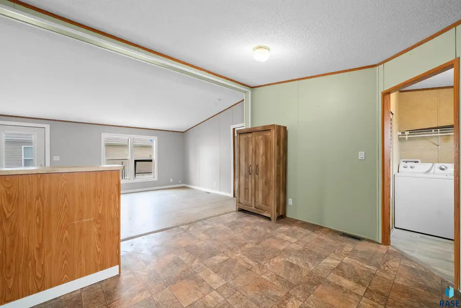 6004 S Belfair Pl, Sioux Falls, SD 57106 - #3