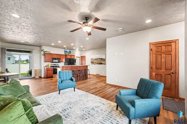 3513 E Bison Trl, Sioux Falls, SD 57108