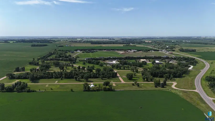 47545 Jademan Ct, Renner, SD 57055 - #2