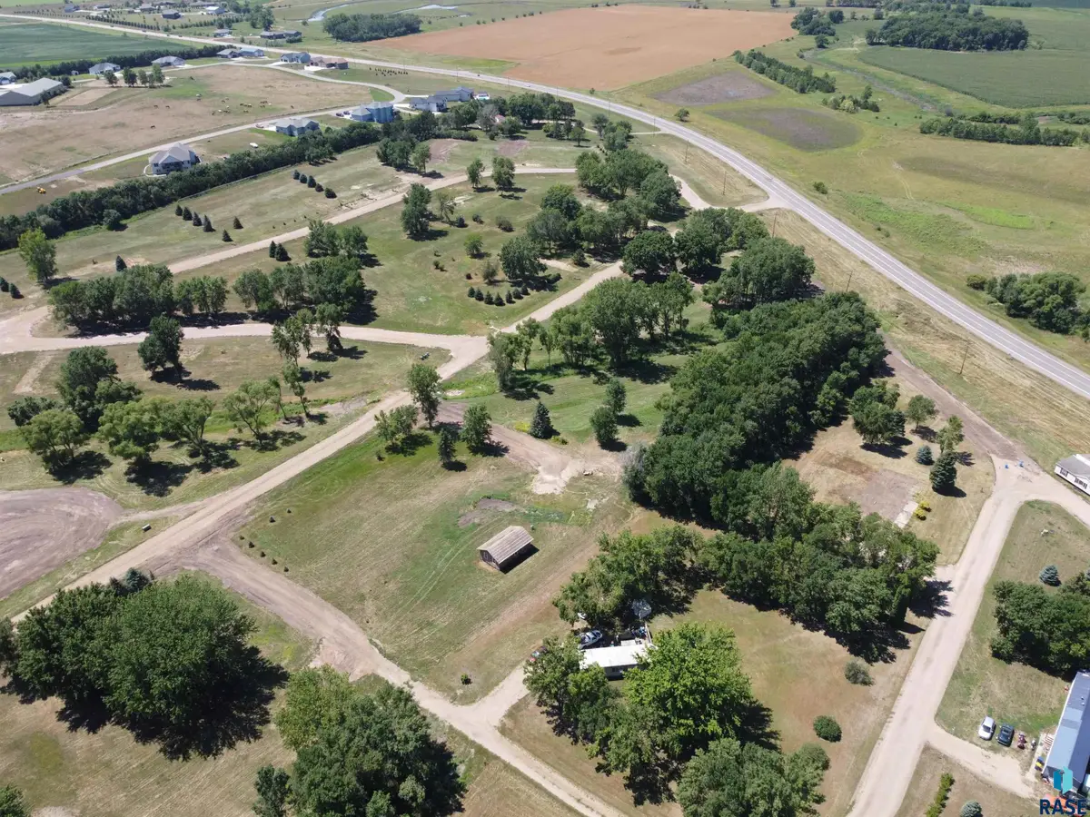 47524 Jademan Ct, Renner, SD 57055 - #1