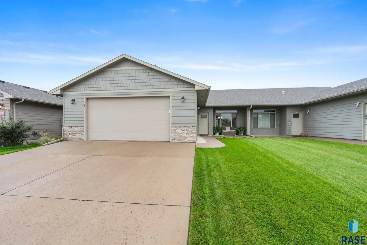 3603 E Chatham St, Sioux Falls, SD 57108 - #1
