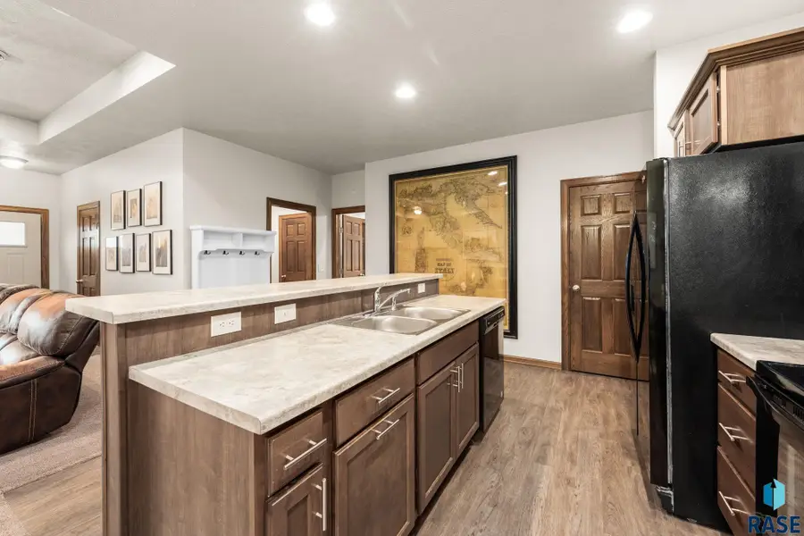 3603 E Chatham St, Sioux Falls, SD 57108 - #3