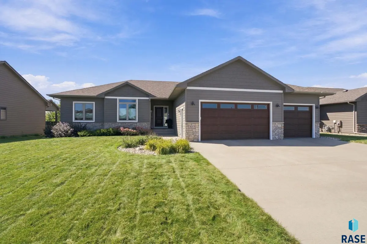 4217 S Alpine Ave, Sioux Falls, SD 57110 - #1