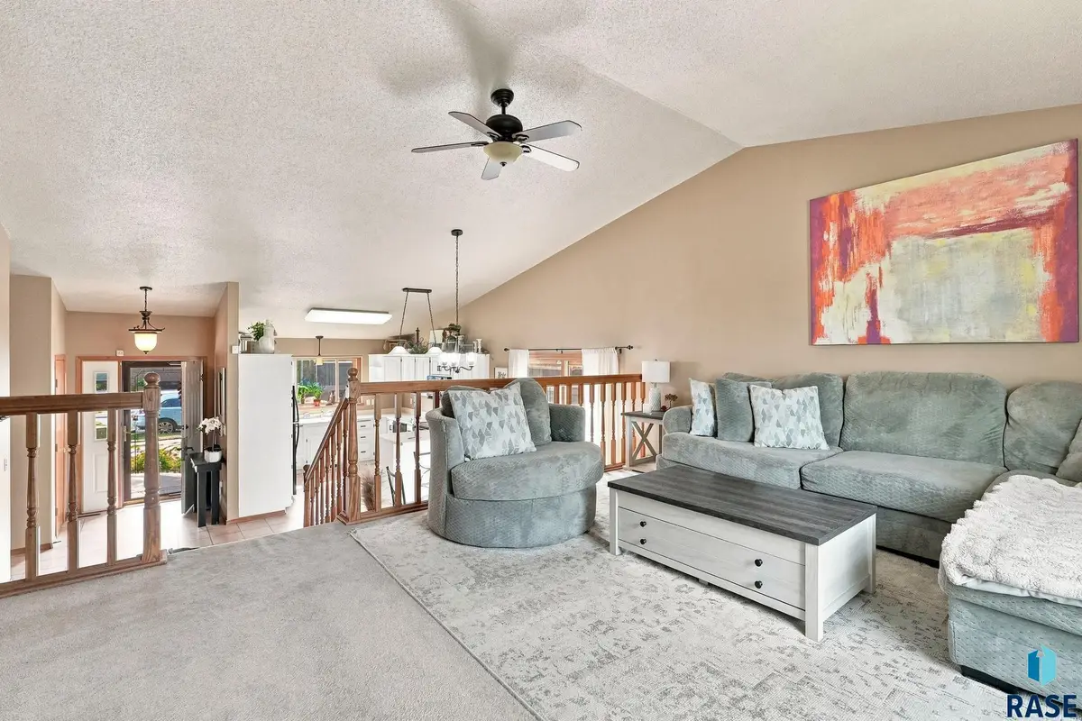 2738 S Avondale Ct, Sioux Falls, SD 57110 - #1