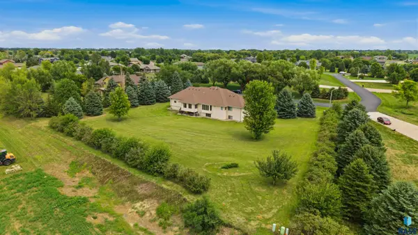 27229 Lovely Pl, Tea, SD 57064