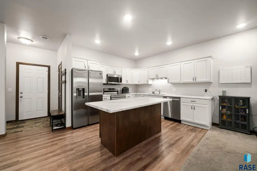 6102 S Alki Pl, Sioux Falls, SD 57108 - #2