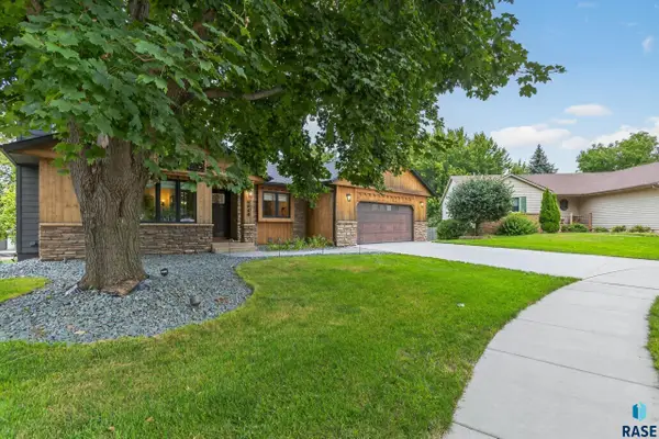 3006 E Marson Dr, Sioux Falls, SD 57103