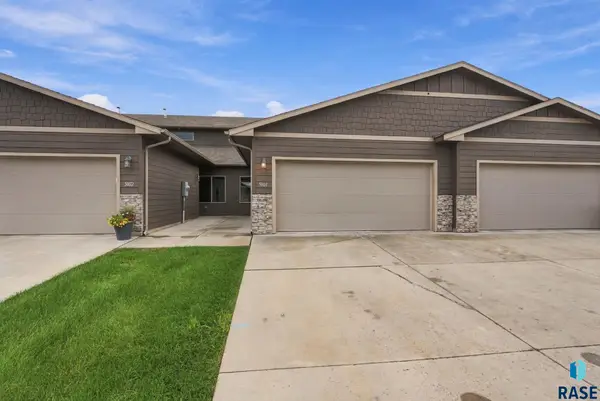5804 S Bounty Pl, Sioux Falls, SD 57108