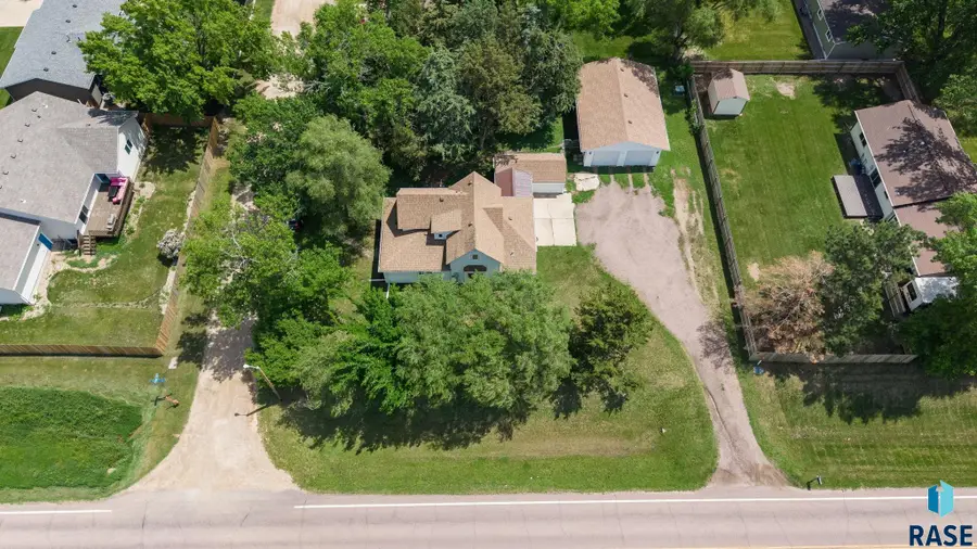 304 N Western Ave, Hartford, SD 57033 - #2