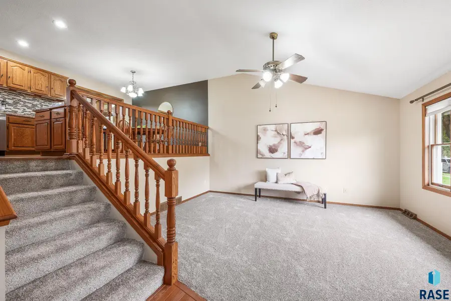 319 N Hagemeyer Dr, Tea, SD 57064 - #3
