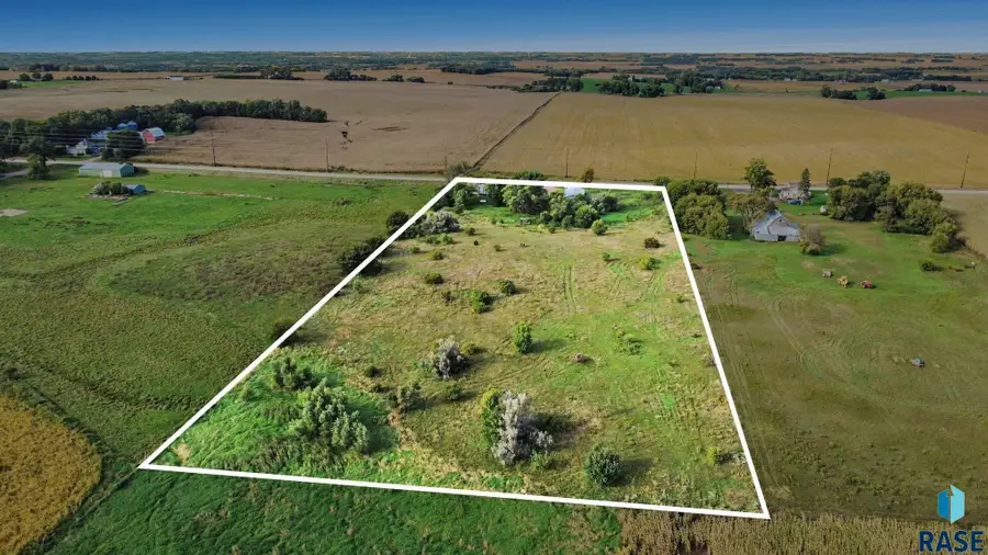 48353 266th St, Brandon, SD 57005 - #3