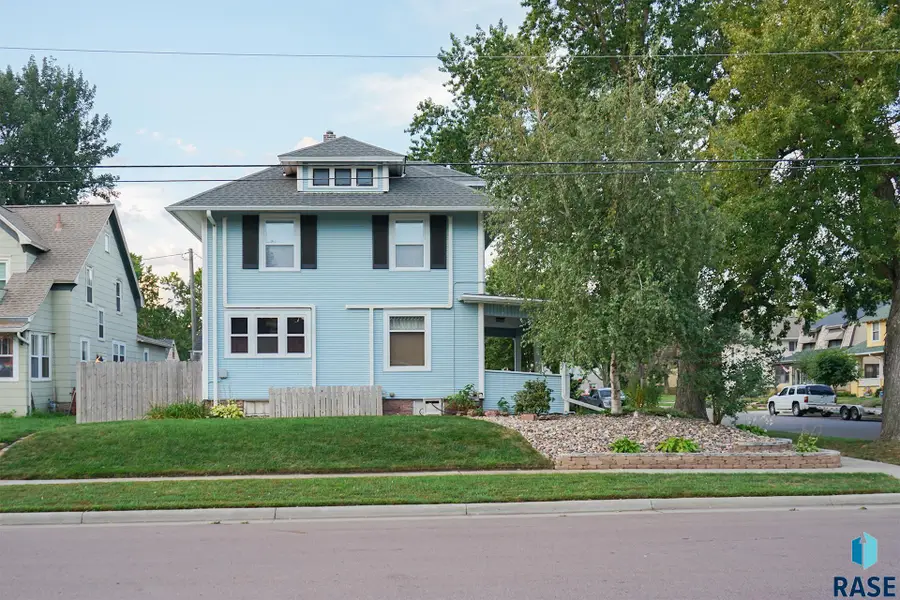 900 S Duluth Ave, Sioux Falls, SD 57104 - #2
