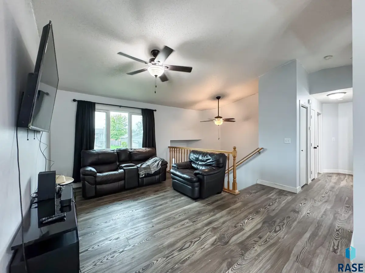 832 S Wheatland Ave, Sioux Falls, SD 57106 - #1