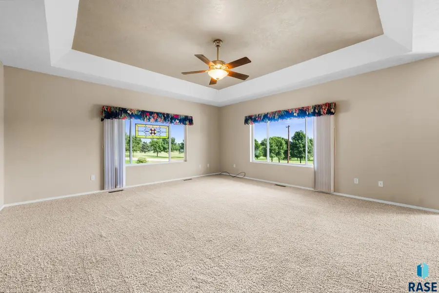 45114 Herman Blvd, Madison, SD 57042 - #2