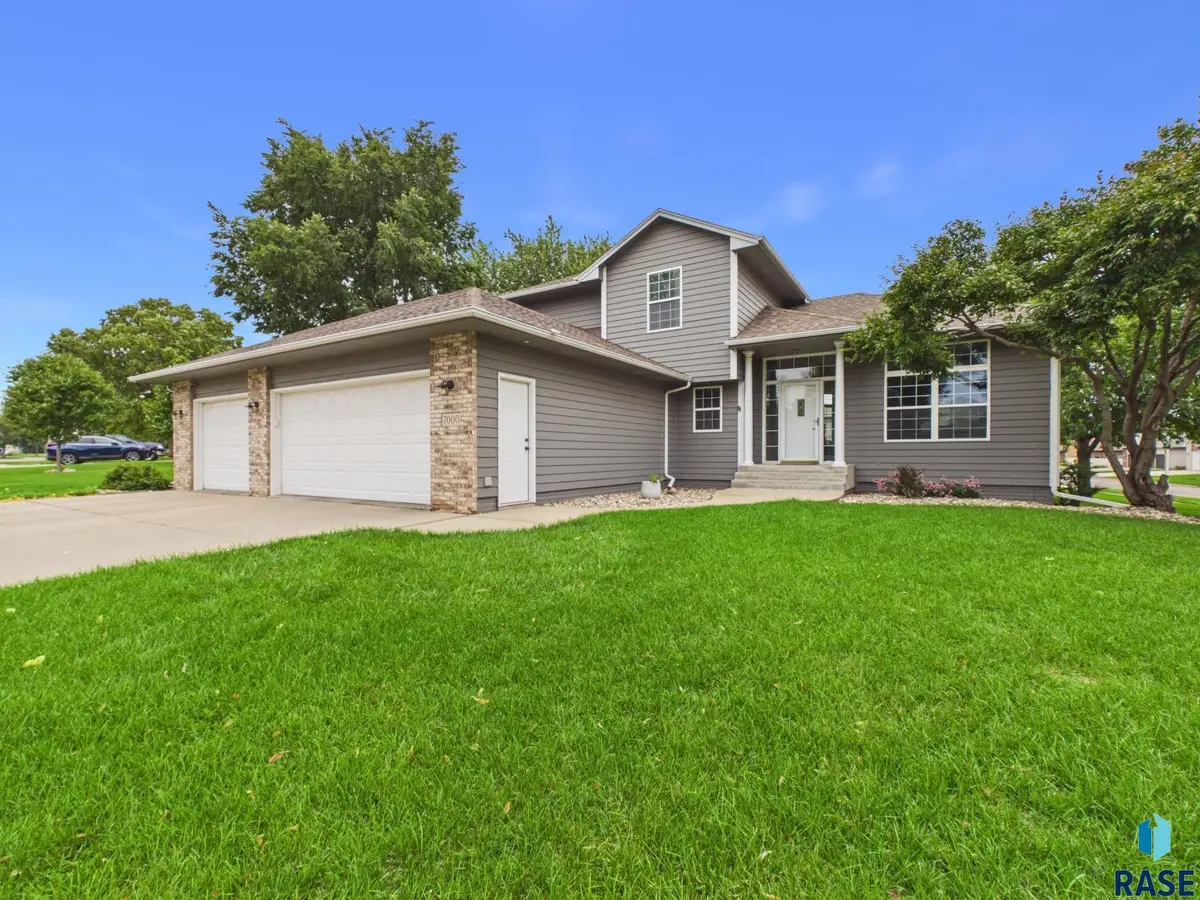 7000 W 22nd St, Sioux Falls, SD 57106 - #1