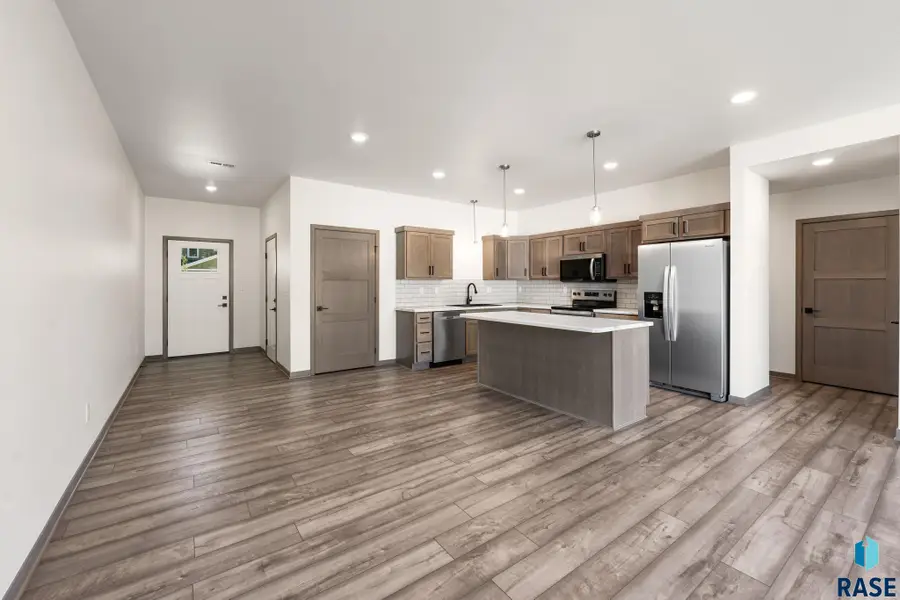 4612 E Whisper Ridge Pl, Sioux Falls, SD 57108 - #2