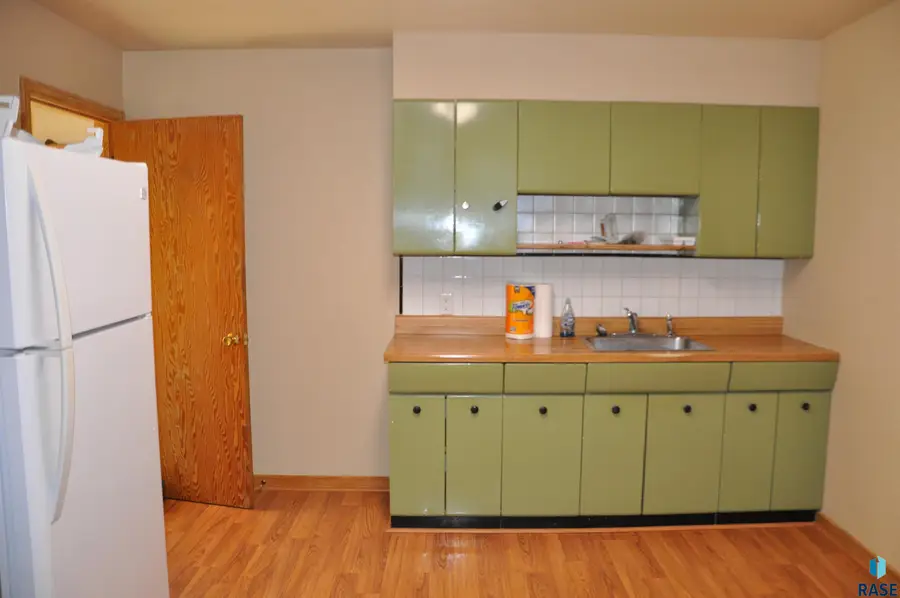 204 N Leaders Ave, Sioux Falls, SD 57103 - #2