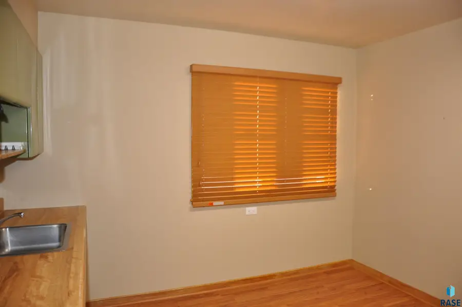 204 N Leaders Ave, Sioux Falls, SD 57103 - #3