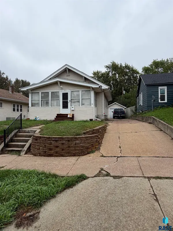 216 N Euclid Ave, Sioux Falls, SD 57104