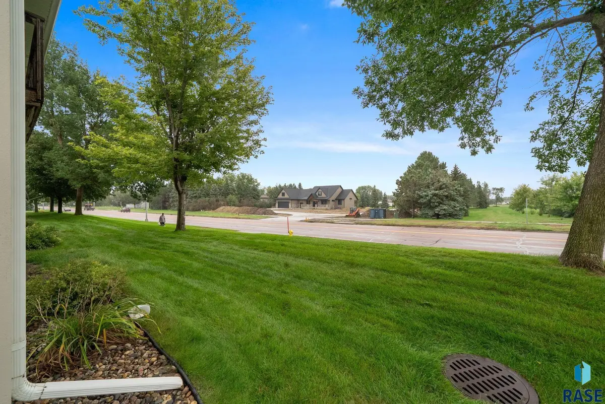 7111 56th St #39, Sioux Falls, SD 57106 - #1