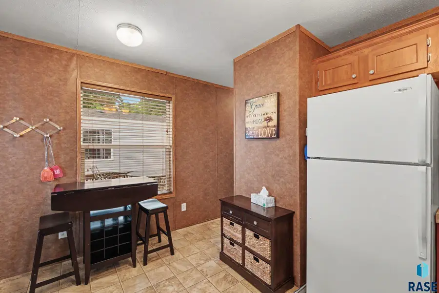 6402 Fischer Pl #C17, Wentworth, SD 57075 - #2