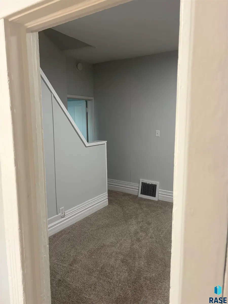 605 S Spring Ave, Sioux Falls, SD 57104 - #2