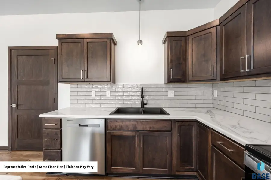 4615 E Whisper Ridge Pl, Sioux Falls, SD 57108 - #3