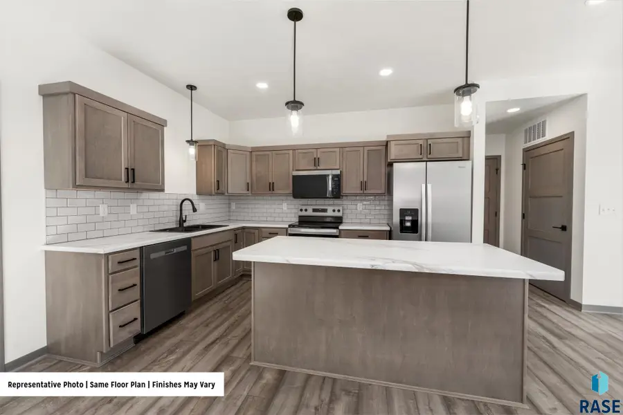 4617 E Whisper Ridge Pl, Sioux Falls, SD 57108 - #2