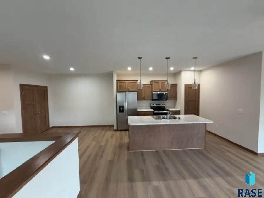 3507 S Heather Ave, Sioux Falls, SD 57106 - #2