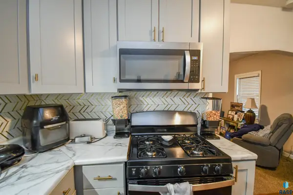 608 610 S Western Ave, Sioux Falls, SD 57104
