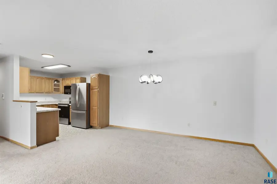 4601 W Custer Ln #305, Sioux Falls, SD 57106 - #3