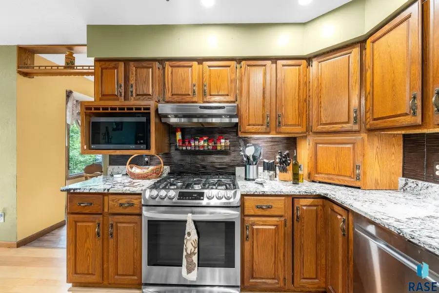 4508 S Highland Ave, Sioux Falls, SD 57103 - #2