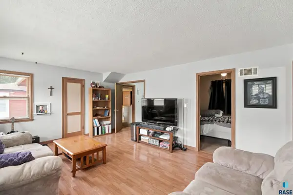 1900 W 15th St, Sioux Falls, SD 57104