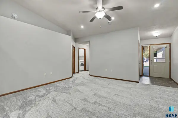 6622 S Tomar Rd, Sioux Falls, SD 57108