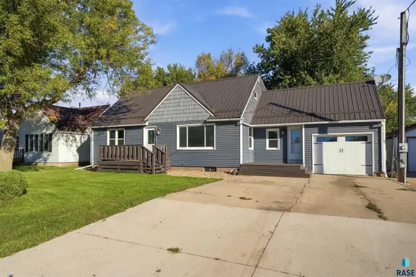 11970 111th St, Leota, MN 56153