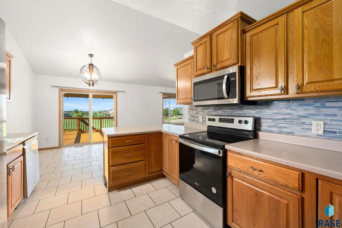 7720 W Justice St, Sioux Falls, SD 57106 - #1
