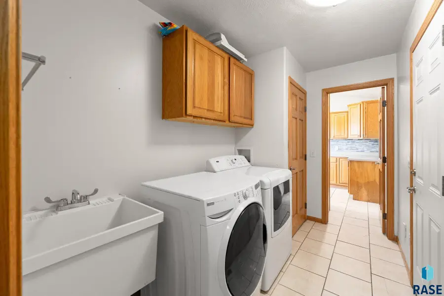 7720 W Justice St, Sioux Falls, SD 57106 - #2