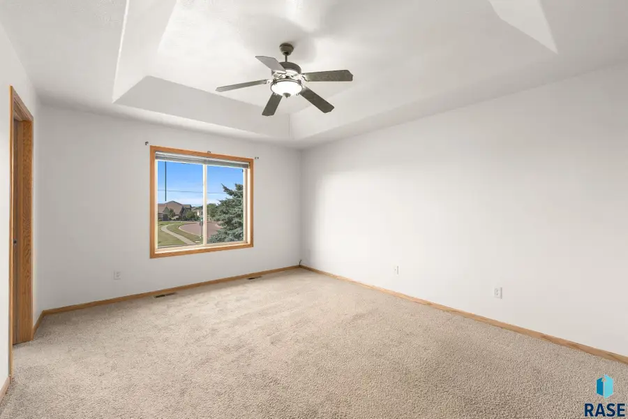 7720 W Justice St, Sioux Falls, SD 57106 - #3