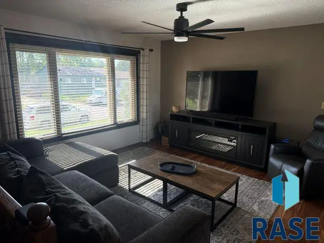 5816 W Nancy St, Sioux Falls, SD 57106 - #1