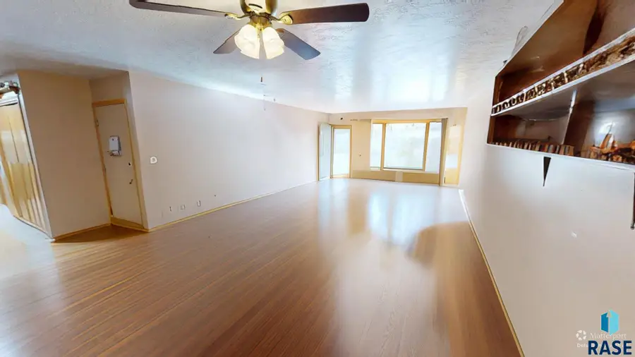 3308 W Norie Pl, Sioux Falls, SD 57106 - #3